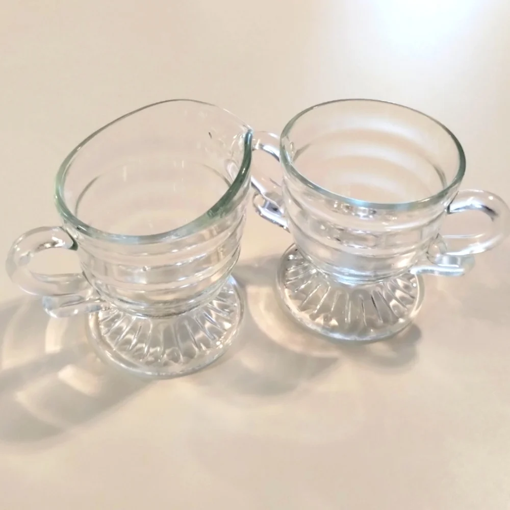 Vintage Indiana Glass Christmas Candy coffee set - Picture 3 of 4